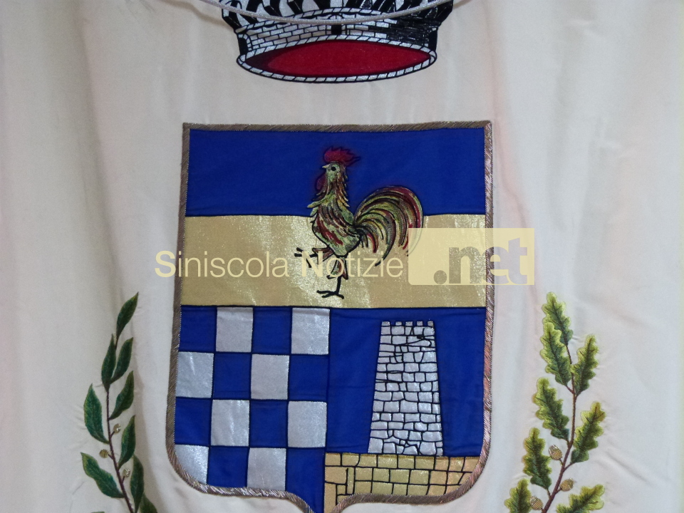 gonfalonesiniscola.JPG
